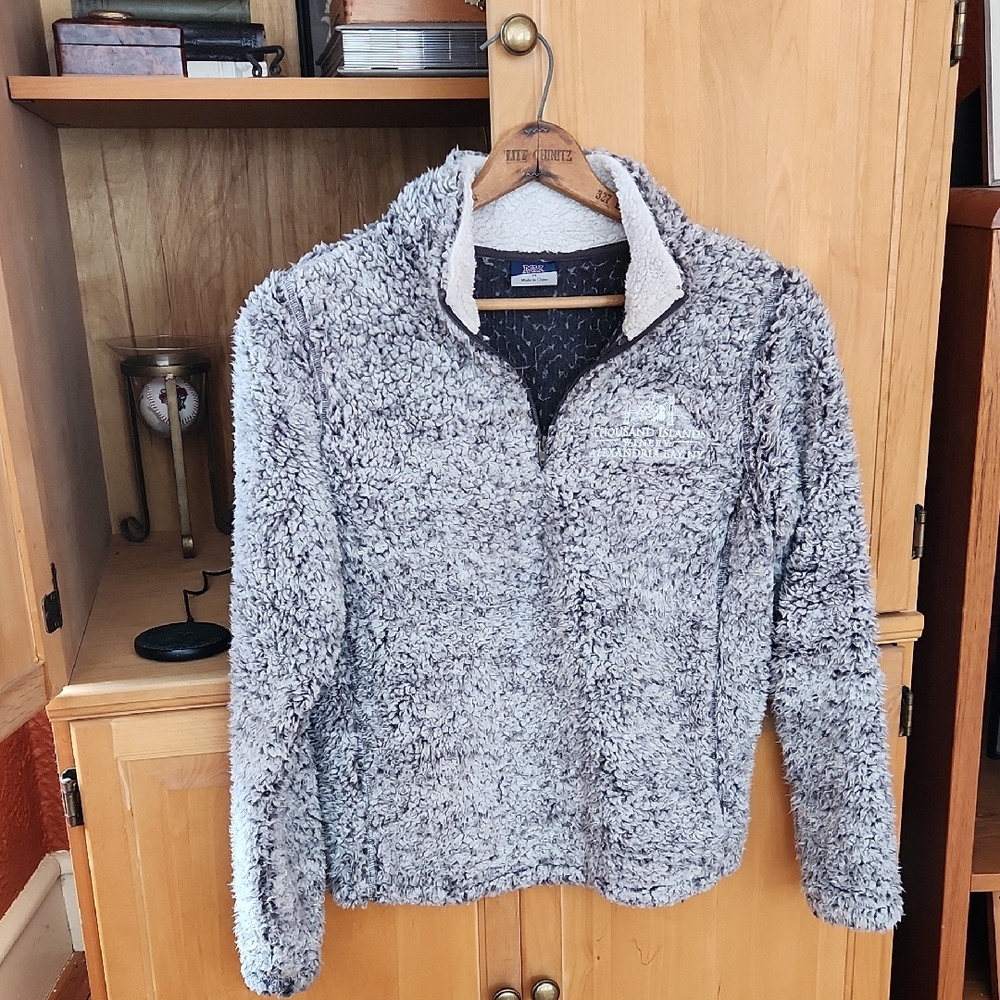 Thousand Islands Winery 1/4 Zip Sherpa Pullover